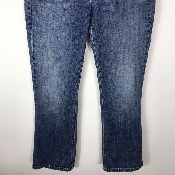 Levi's The Original Jeans Womens Size 12 Slender Bootcut 526 Women’s Denim - Picture 4 of 11